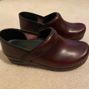 Dansko Clogs 38